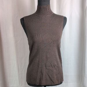 Stylish Brown Sleeveless Knit Top